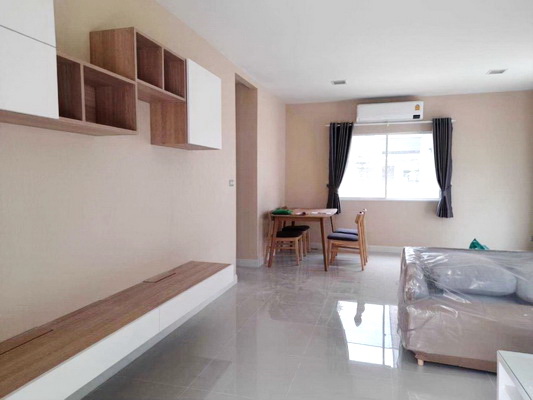 [ให้เช่า] FOR RENT PERFECT PLACE RAMKHAMHAENG – SUVARNABHUMI 3 / 3 bedrooms 3 bathrooms / 50 Sqw. 160 Sqm. **30,000** CLOSE TO RIS SCHOOL