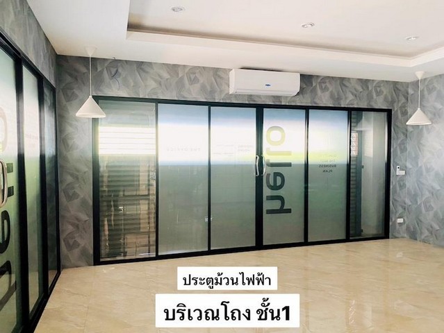 ให้เช่าทาวน์โฮม 3 ชั้น หัวมุม 4 ห้องนอน ซอยรามอินทรา 19 แยก 18 ใกล้รถไฟฟ้าสีชมพู