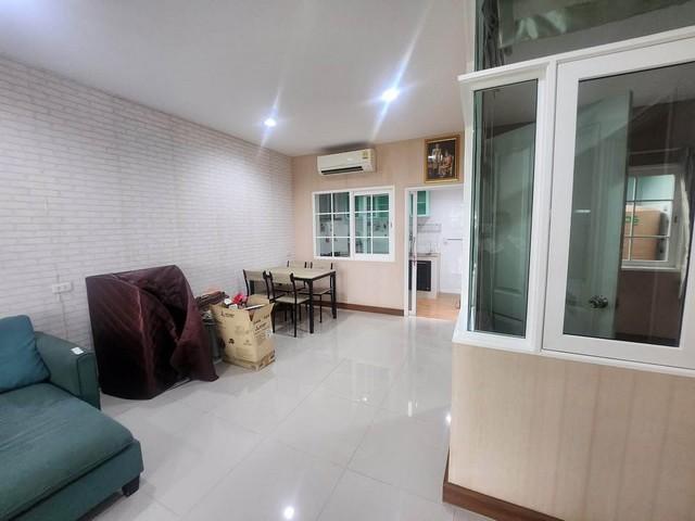 ให้เช่าทาวน์เฮ้าส์ 2 ชั้น 22.90 ตรว. โครงการโกลเด้น ทาวน์ 2 ลาดพร้าว-เกษตรนวมินทร์ ซอยนวมินทร์ 42