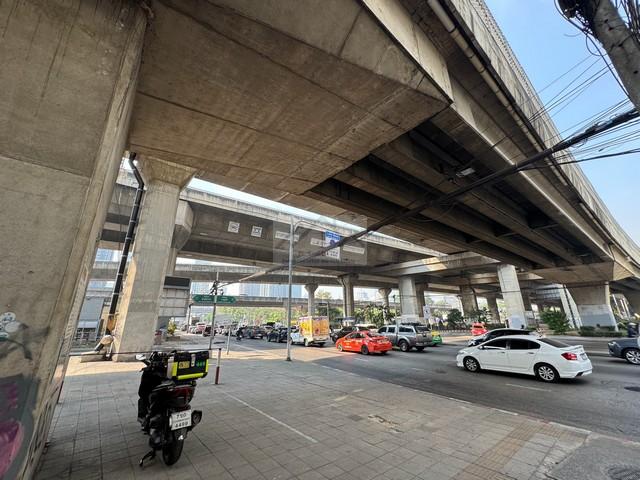 ให้เช่าอาคารสำนักงาน 6 ชั้น 700 ตรม. มีลิฟต์ ถนนอโศกดินแดง ทำเลดีศูนย์กลางธุรกิจ ใกล้ MRT พระราม 9