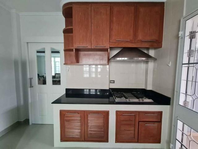 ให้เช่าบ้านเดี่ยว 2 ชั้น หมู่บ้านมัณฑนา ศรีนครินทร์ 2 บางพลี ใกล้ Mega บางนา