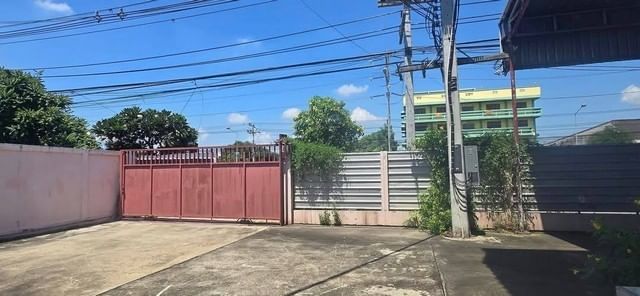 ให้เช่า คลังสินค้าพร้อมอาคารสำนักงาน บนถนน 346 ปทุมธานี-บางเลน นครปฐม