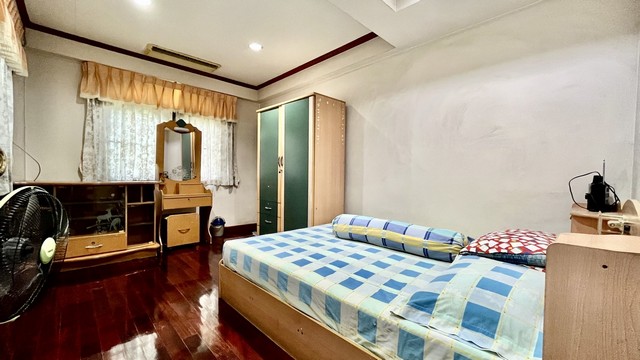 ให้เช่าบ้านเดี่ยว4ชั้นใกล้รร.นานาชาติบางกอกพัฒนา, เบอร์คเล่, เซ็นแอนดรูว์, เวล และไอซีเอส หลังเซ็นทรัลบางนา ใกล้รถไฟฟ้าส