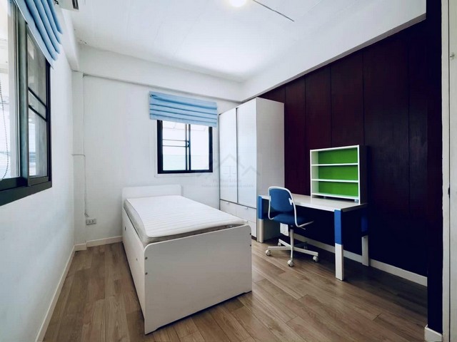 ให้เช่าทาวน์เฮ้าส์ 3 ชั้น (หลังมุม) 4 ห้องนอน หมู่บ้านแฮปปี้แลนด์วิวล์ ซอยลาซาล32 ใกล้รถไฟฟ้า bts บางนา แบริ่ง