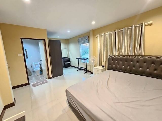 ให้เช่า บ้านเดี่ยว 2 ชั้น หมู่บ้านสินทวี กรีนวิลล์ 2 ถนนประชาอุทิศ – ท่าข้าม สมุทรปราการ
