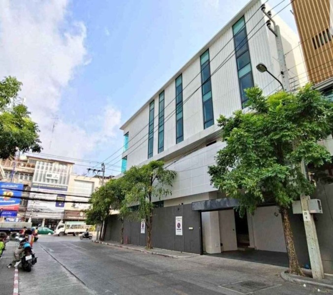 ให้เช่าโฮมออฟฟิศ 4 ชั้นหลังมมุม Scenery Phattanakarn – Thonglor ติดถนนใหญ่ ปากซอยพัฒนาการ26 พร้อมลิฟท์ ใกล้ทางด่วน ใกล้เ