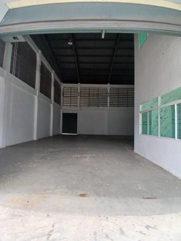 ให้เช่าโรงงาน พร้อมสำนักงาน -โกดังแฝด สามารถทำโรงงานได้หลายกิจการ ลำลูกกาคลอง 8 ปทุมธานี ทำเลดีเข้าออกได้หลายทาง