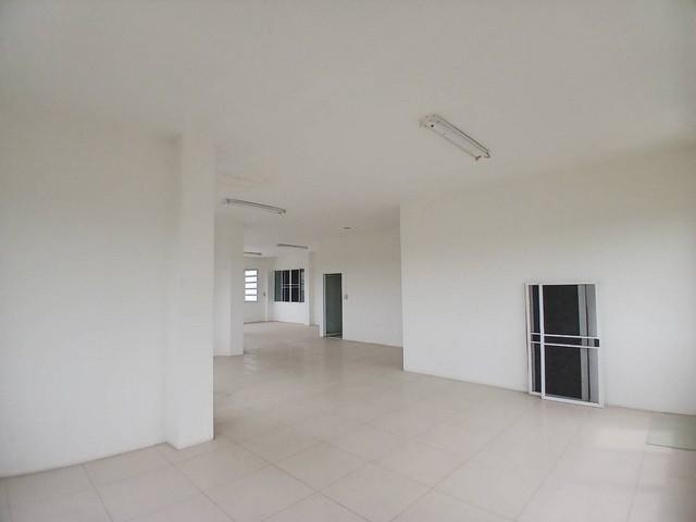 ให้เช่าโรงงาน พร้อมสำนักงาน -โกดังแฝด สามารถทำโรงงานได้หลายกิจการ ลำลูกกาคลอง 8 ปทุมธานี ทำเลดีเข้าออกได้หลายทาง