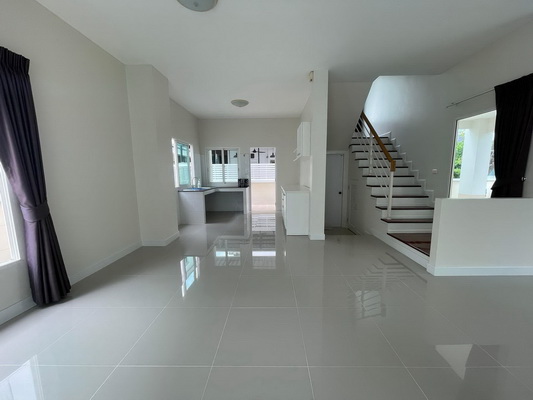 [ให้เช่า] FOR RENT PERFECT PLACE SUKHUMVIT 77 – SUVARNABHUMI / 3 bedrooms 3 bathrooms / 60 Sqw. 200 Sqm. **45,000** CLOSE TO ROBINSON LADKRABANG