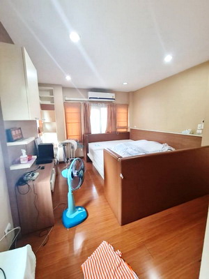 [ให้เช่า] FOR RENT PERFECT PLACE RATTANATHIBET / 3 bedrooms 3 bathrooms / 60 Sqw. 200 Sqm. **28,000** CLOSE TO MRT BANGRAK NOI THA-IT