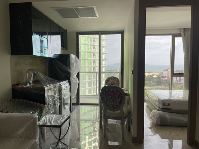 ต้องการขาย CONDOMINIUM เดอะ ริเวียร่า โอเชี่ยน ไดร์ฟ The Riviera Ocean Drive ขนาด = 31 SQUARE METER 3199999 THB ใกล้กับ