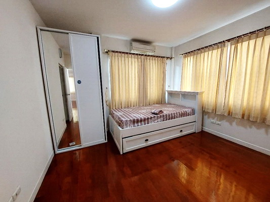 [ให้เช่า] FOR RENT LADAWAN RAMINTRA KM.2 / 3 bedrooms 3 bathrooms / 90 Sqw. 220 Sqm. **65,000** CLOSE TO SKYTRAIN LAT PLA KHAO STATION