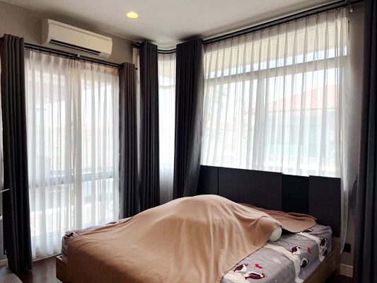 [ให้เช่า] FOR RENT SETTHASIRI KRUNGTHEPKREETHA / 4 bedrooms 3 bathrooms / 53 Sqw. 250 Sqm. **98,000** CLOSE TO BRIGHTON COLLEGE BANGKOK