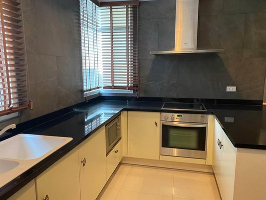 [ให้เช่า] FOR RENT BAAN NUNTHASIRI SATHORN / 3 bedrooms 3 bathrooms / 155 Sqm. **80,000** CLOSE TO MRT LUMPHINI STATION