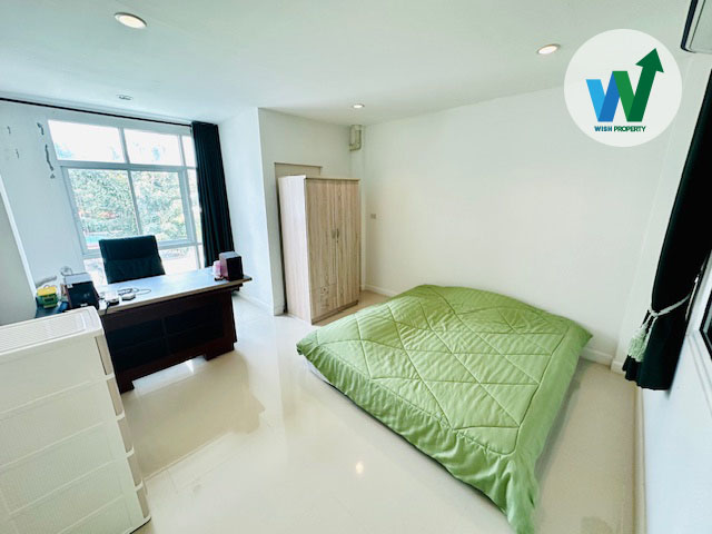 House for sale The Signature Bangmuang, Good location, Near BTS, MRT, Expressway, St.Joseph Tippawan, Assumption Samut Prakan