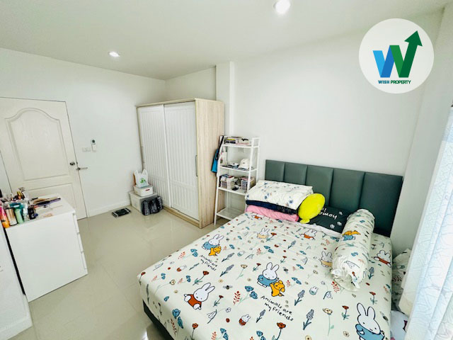 House for sale The Signature Bangmuang, Good location, Near BTS, MRT, Expressway, St.Joseph Tippawan, Assumption Samut Prakan