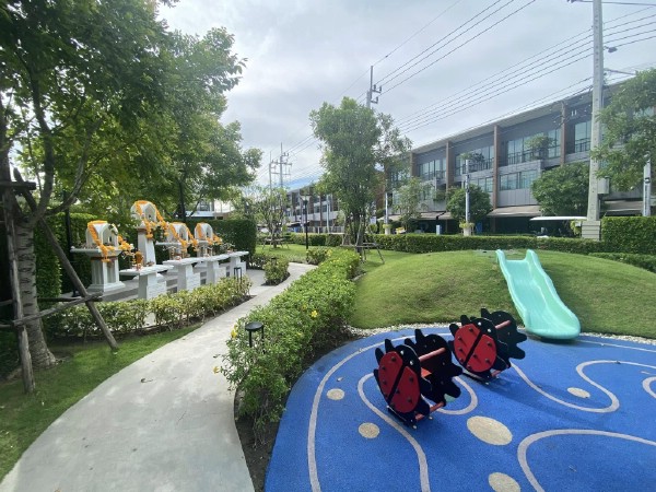 ให้เช่าทาวน์โฮม3ชั้นบ้านใหม่ โครงการบ้านกลางเมือง สุขุมวิท-อ่อนนุช ซอยอ่อนนุช 70/1 ประเวศ ใกล้ BTS สถานีศรีนุช