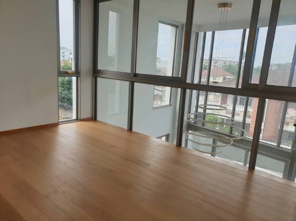ขายหรือให้เช่าโฮมออฟฟิศ 4 ชั้นย่านลาดพร้าว โครงการ LUXE 35 Luxury Townhome ถนนรัชดาลาดพร้าว ซอยลาดพร้าว35 แขวงจันทรเกษม เขตจตุจักร