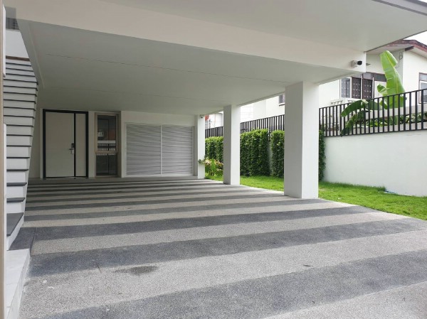 ขายหรือให้เช่าโฮมออฟฟิศ 4 ชั้นย่านลาดพร้าว โครงการ LUXE 35 Luxury Townhome ถนนรัชดาลาดพร้าว ซอยลาดพร้าว35 แขวงจันทรเกษม เขตจตุจักร