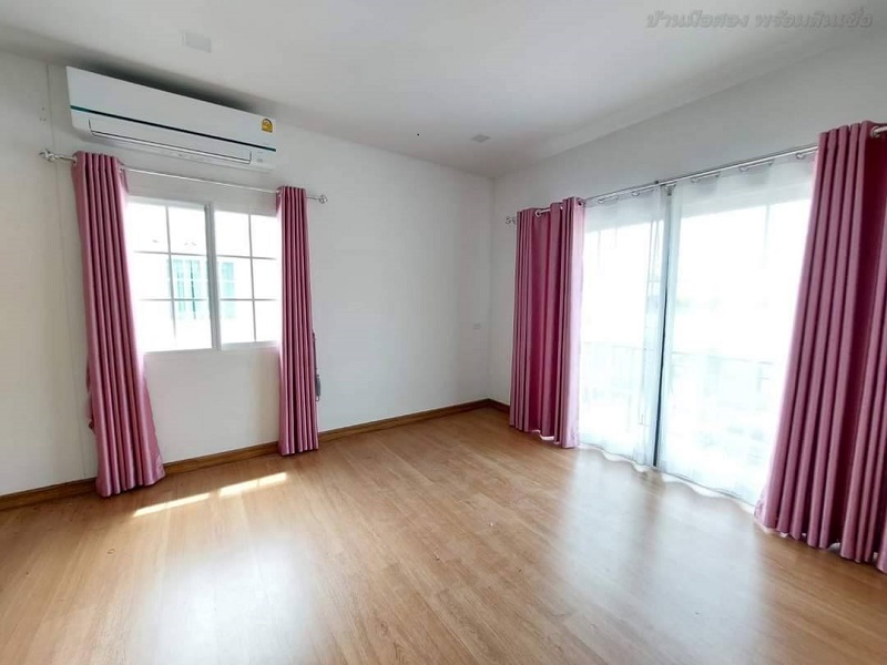 ขายบ้านแฝด สไตล์อังกฤษ โกลเด้น นีโอ 2 รามอินทรา-วงแหวน ถนนกาญจนาภิเษก เขตคันนายาว กทม.