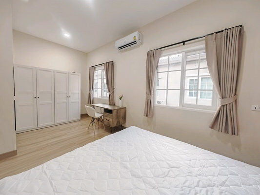 [ให้เช่า] FOR RENT GOLDEN TOWN FUTURE – RANGSIT / 3 bedrooms 2 bathrooms / 18 Sqw. 115 Sqm. **18,000** CLOSE TO FURTURE PARK RANGSIT
