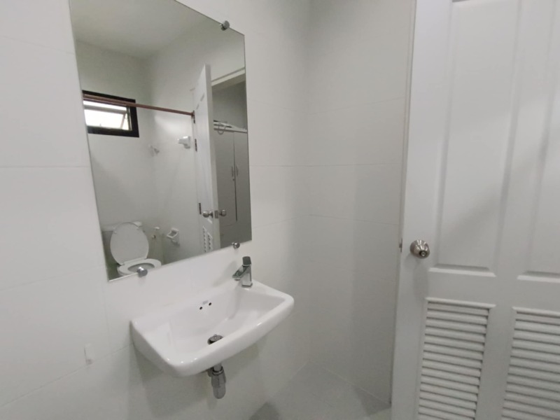 2.39 ล. ฟรีค่าโอน The Urbana 6  ประเมินเกิน 500,000++