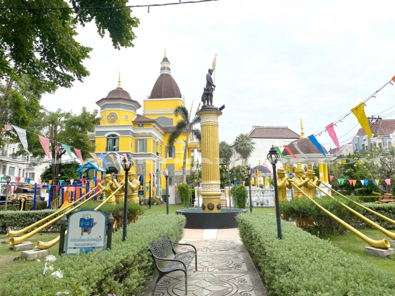 ทาวน์โฮม บ้านกลางเมืองสวิสทาวน์ ถ.เกษตร-นวมินทร์