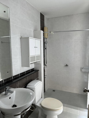 [ให้เช่า] FOR RENT THE METRO RAMA 9 / 3 bedrooms 3 bathrooms / 19 Sqw. 140 Sqm. **20,000** CLOSE TO STAMFORD UNIVERSITY