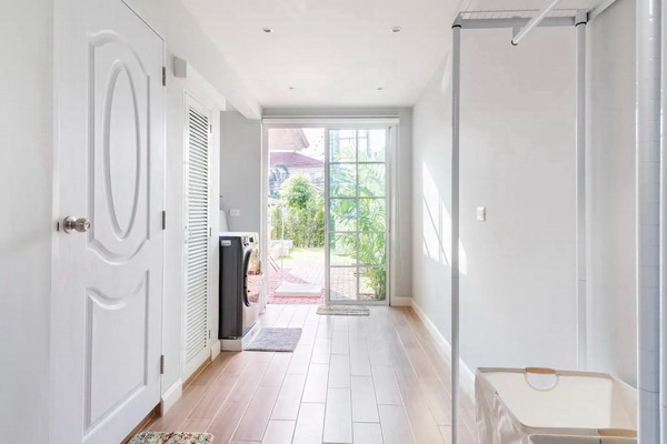 [ให้เช่า] FOR RENT CHAIYAPHRUEK RANGSIT – KHLONG 4 / 3 bedrooms 3 bathrooms / 100 Sqw. 240 Sqm. **80,000** POOL VILLA CLOSE TO BG PATHUM FOOTBALL CLUB