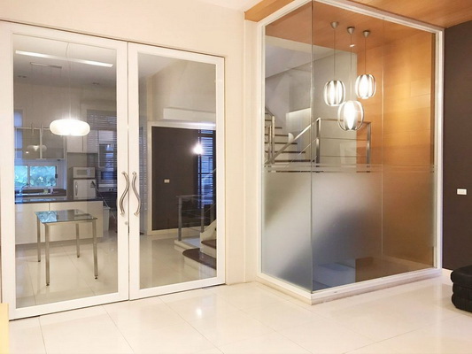 [ให้เช่า] FOR RENT BAAN KLANG MUANG RAMA 9 – LADPRAO / 3 bedrooms 4 bathrooms / 30 Sqw. 200 Sqm. **45,000** CLOSE TO TOWN IN TOWN