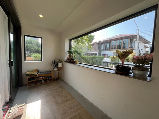 [ให้เช่า] FOR RENT BURASIRI PATTANAKARN / 4 bedrooms 5 bathrooms / 75 Sqw. 210 Sqm. **150,000** CLOSE TO SUANLUANG R.9 PARK