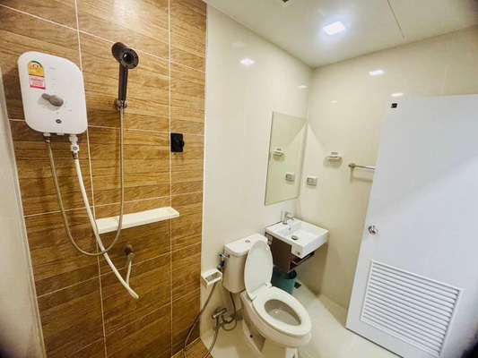 [ให้เช่า] FOR RENT VIESTE RAMA 2 / 3 bedrooms 2 bathrooms / 18 Sqw. 110 Sqm. **12,000** CLOSE TO CENTRAL PLAZA MAHACHAI
