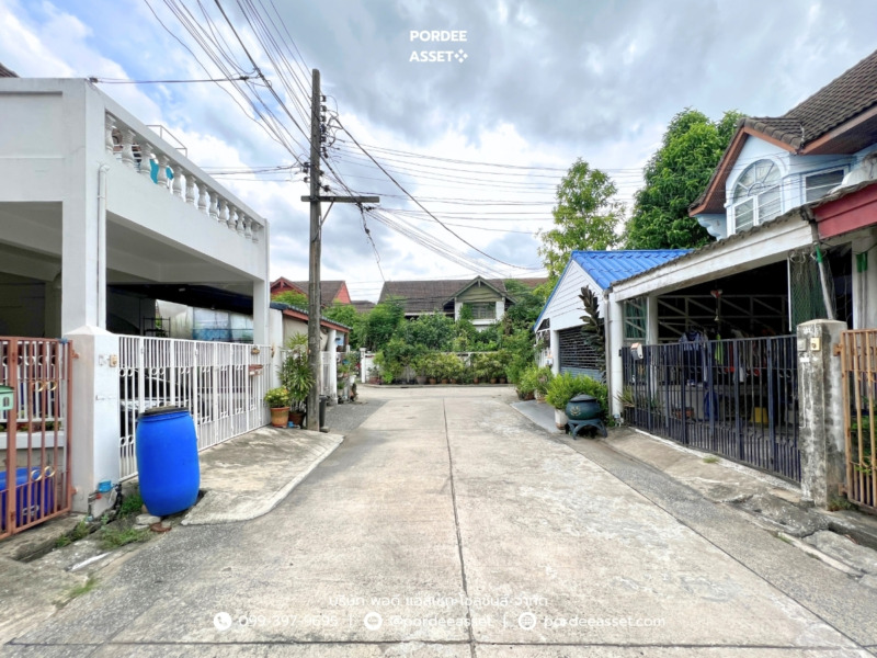 ทาวน์เฮ้าส์ 2 ชั้น หมู่บ้านชวนชื่น ประชาชื่น30 เขตบางซื่อ กรุงเทพฯ  ใกล้ทางด่วน ด่านประชาชื่น รัชดา วงศ์สว่าง