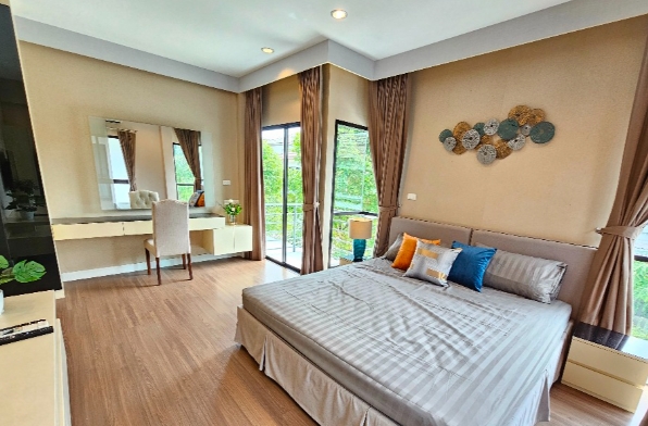 ให้เช่าบ้านเดี่ยว ลุมพินี สวนหลวง ร9  4 นอน 4 น้ำ มี ห้องแม่บ้าน