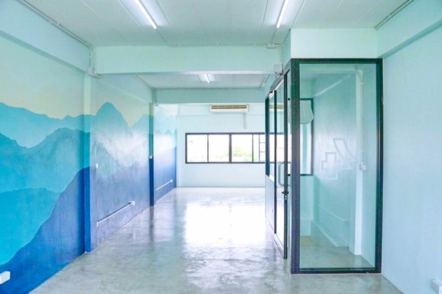 Cafe Studio Airbnb เดอะมอลล์ งามวงศ์วาน 37-45ให้เช่าอาคาร 4.5 ชั้น ติดถนนเมน 340 ตร.ม. 20 ตร.วา.10 แอร์ ม.ธุรกิจบัณฑิตย์