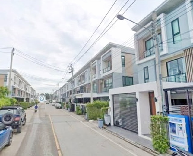 วัดคลองปลัดเปรียง บางนา กม.5 MRT ศรีลาซาล ศรีแบริ่ง ให้เช่าอาคารพาณิชย์ 3ชั้น 22 ตร.วา. 5แอร์ 244 ตร.ม. .3 นอน 4 น้ำ ทำบ