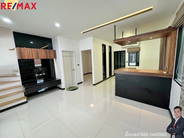 เดอะทรัสต์ ราชพฤกษ์ รัตนาธิเบศร์ 30 ตร.ว. หลังมุม ต่อเติมครบ พร้อมเข้าอยู่ ใกล้สวนส่วนกลาง