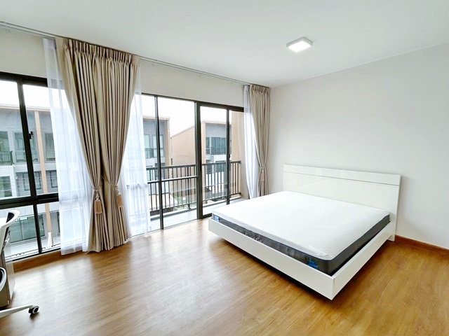 บ้านกลางเมือง รามอินทร19 พหล48 MRTลาดปลาเค้า 2.2 กม. ทาวน์โฮม 3ชั้น ถ.เทพรักษ์ ทำเลใหม่ 220ตร.ม. 18ตร.วา. 3 แอร์ 3นอน 3น
