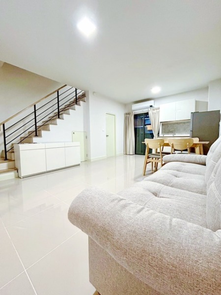 บ้านกลางเมือง รามอินทร19 พหล48 MRTลาดปลาเค้า 2.2 กม. ทาวน์โฮม 3ชั้น ถ.เทพรักษ์ ทำเลใหม่ 220ตร.ม. 18ตร.วา. 3 แอร์ 3นอน 3น