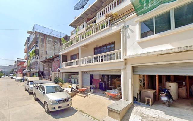 ถูกที่สุด BTSศรีนครินทร์ 1กม.ให้เช่าอาคาร2คูหา 4 ชั้น 48ตร.วา. 588ตรม. 4นอน รพ.เปาโล 340ม. รีโนเวทใหม่ไม่เคยอยู่