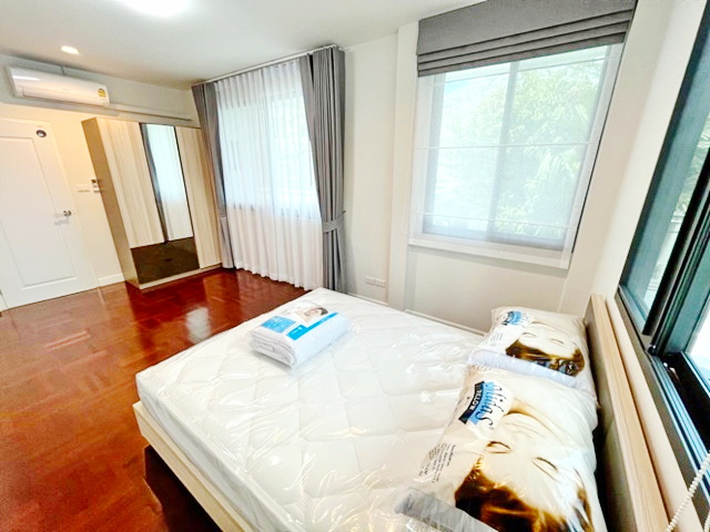 BTS สะพานควาย 900ม. ให้เช่าคฤหาสน์ 2 ชั้น 112 ตร.วา.BTS อารีย์ 660ม. 412ตร.ม. รร.นานาชาติกรแก้ว (KIMS)1.2กม. เครื่องซักผ