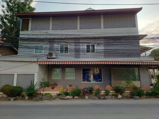 ขาย โฮมออฟฟิศ 3 ชั้นครึ่ง บ้านกลางเมือง รัชดา-เหม่งจ๋าย ถ.เทียมร่วมมิตร ใกล้ ถ.รัชดาภิเษก ถ.เลียบด่วนเอกมัยรามอินทรา หลั