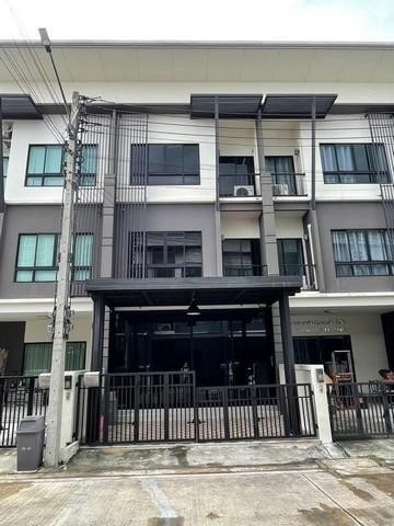 เช่า ทาวน์โฮม หมู่บ้านคาซ่าซิตี้ วงแหวน ลำลูกกา ติดถนนลำลูกกา เดินทางสะดวก