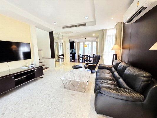 [ให้เช่า] FOR RENT BANGKOK VILLA PRADITMANUTHAM / 2 bedrooms 3 bathrooms / 65 Sqw. 200 Sqm. **52,000** CLOSE TO SISB SCHOOL PRACHAUTHIT
