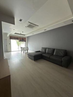 [ให้เช่า] FOR RENT THE LANDMARK EKKAMAI – RAMINDRA / 3 bedrooms 4 bathrooms / 25 Sqw. 185 Sqm. **42,000** CLOSE TO LIAB DUAN NIGHT MARKET