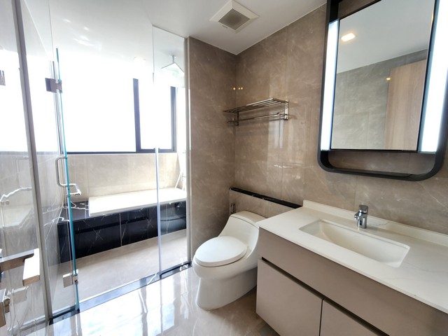 ให้เช่าคอนโด One 9 Five Asoke – Rama 9 (วันไนน์ไฟว์ อโศก-พระราม 9) – 3 Beds 3 Baths