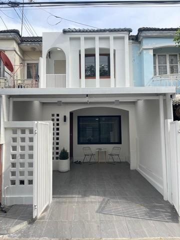 B19 ขายทาวน์เฮาส์ 2 ชั้น หมู่บ้านสิรารมย์ ลำลูกกา คลอง 4 รีโนเวทใหม่ ตกแต่งพร้อมอยู่ เดินทางสะดวก ใกล้มอเตอร์เวย์