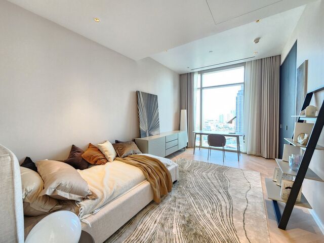 Four Seasons Private Residences Condo for RENT & SALE, near BTS Saphan Taksin