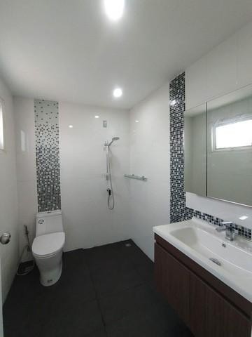 B25 ขาย/ให้เช่าทาวน์โฮม 3 ชั้นครึ่ง หลังมุม โครงการเดอะพาร์ค ลาดพร้าว-วังหิน 76