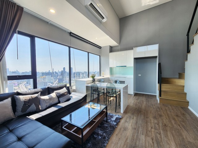 Condo duplex 2 Bedrooms for rent near MRT Phra Ram 9